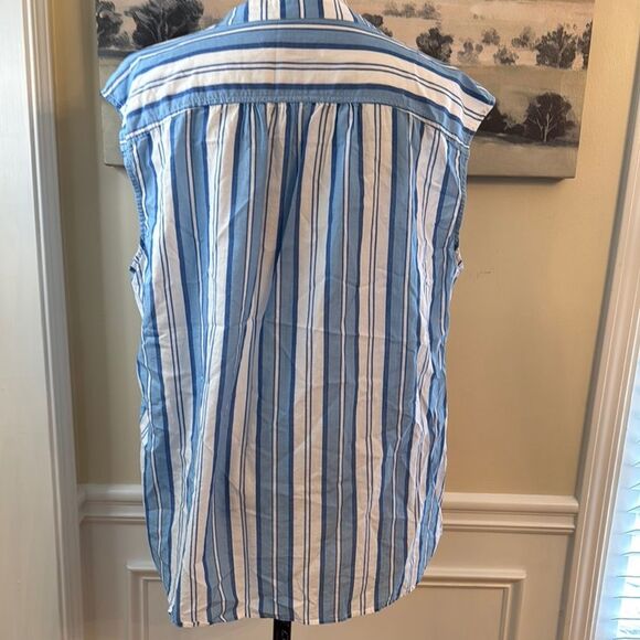 Vineyard Vines Blue and White Sleeveless Blouse - Picture 4 of 6